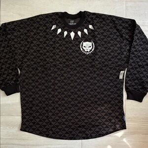 NWT Black Panther Geometric Sweatshirt Marvel Disney Disneyland WAKANDA FOREVER